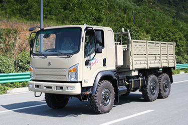 东风六驱越野专用车轻卡_2.5吨EQ2082升级平头卡车_6*6EQ240/25Y平头小卡车