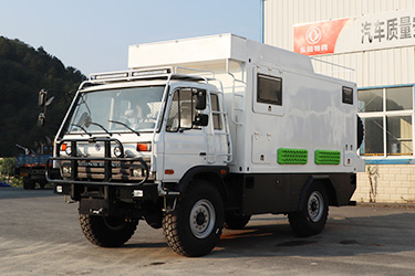 四驱EQ2070越野底盘改装房车_190马力4×4二吨半柴油运兵车旅居车_东风153个性化定制