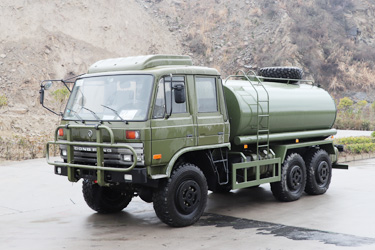 EQ2102N改装洒水车_东风六驱双排越野运水车_专用车底盘改装8~10m3罐式运输车