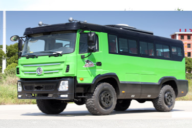 东风210马力EQ2070底盘改装越野客车_4×4越野专用村村通_四驱25座大巴士公交车配置